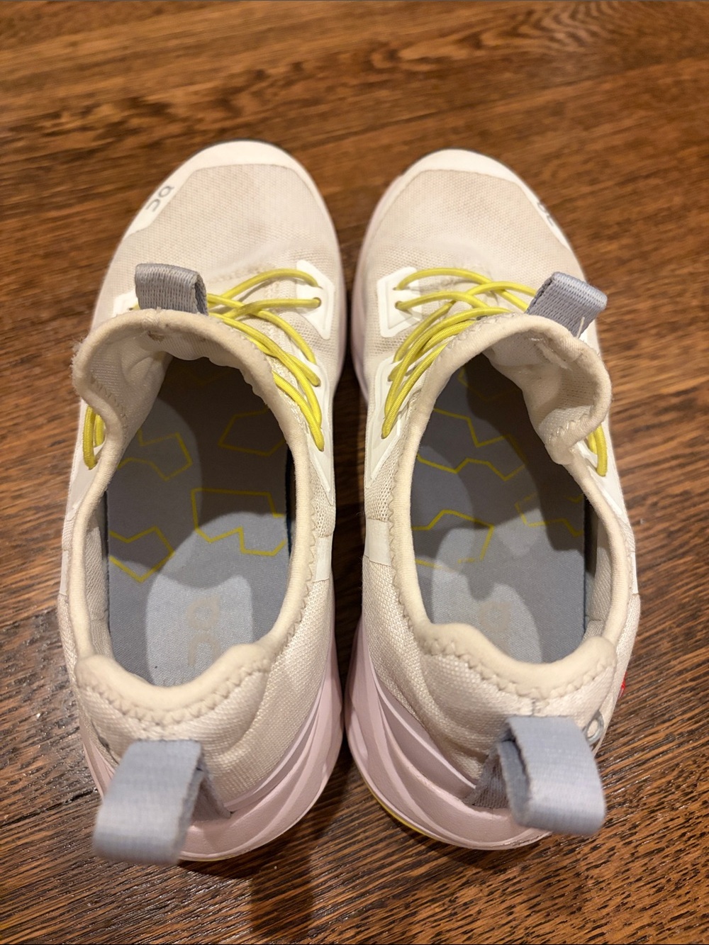 On Cloudleap Kids Tennis Shoes - Picture 5 of 9